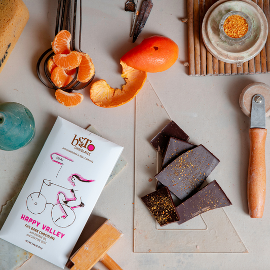 Flavors of gourmet dark chocolate infused with orange oil and dusted with Ojai Pixie tangerine. This classic combination creates a symphony of sweet and tangy notes will transport you right into Ojai’s famed orange groves.